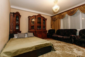 Room on Sukharevskaia, Moscow